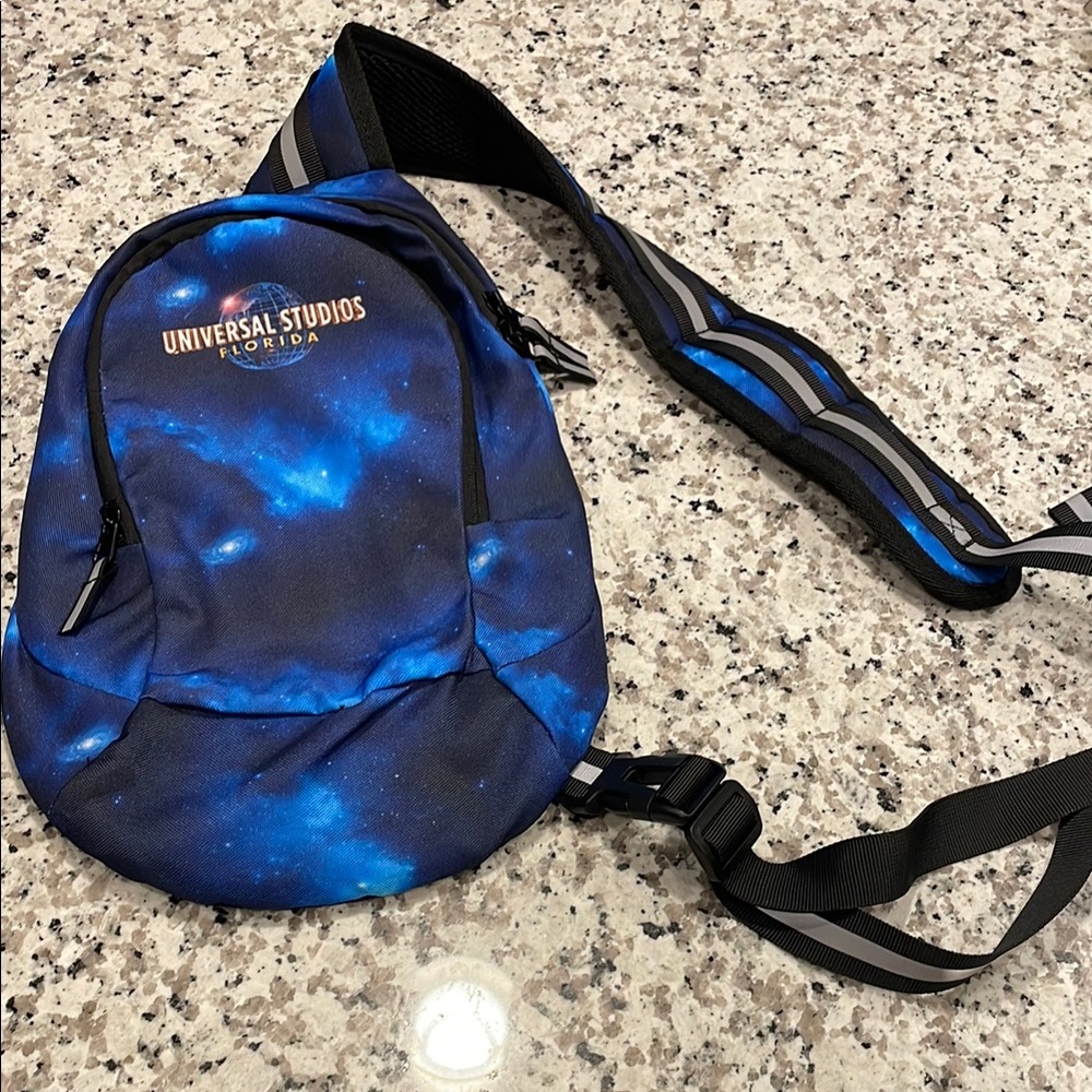Universal Studios space dye blue sling bag with reflective strap unisex NWOT - Picture 2 of 11